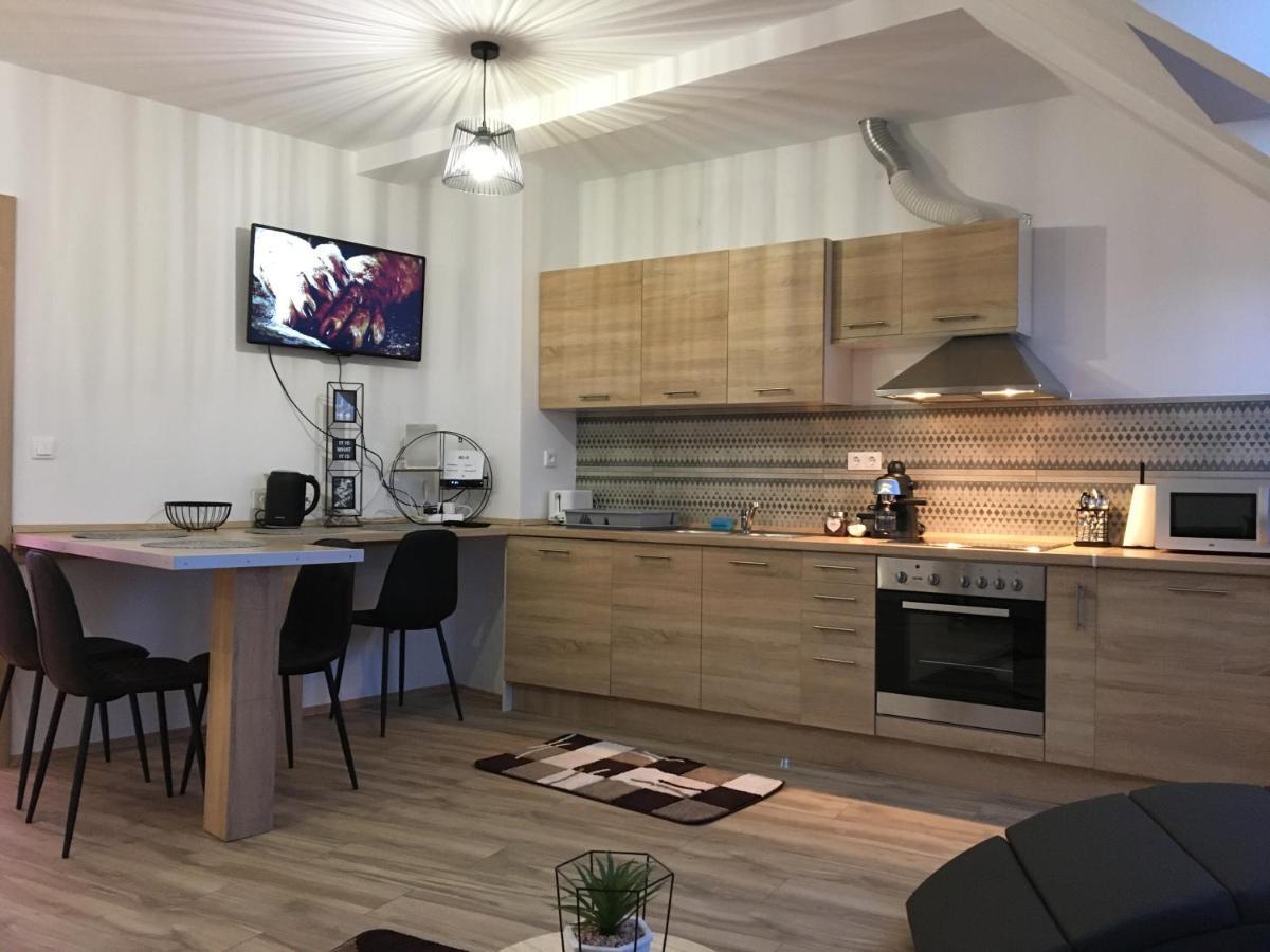 Queen Apartman Debrecen Exteriör bild
